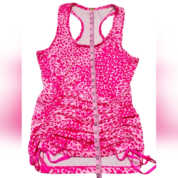 Sofia Vergara Active Pink & Barbie Pink Leopard Workout Top - Picture 7 of 12